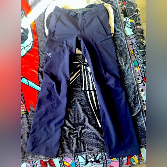 Arc'teryx Gamma LT Pants - Picture 1 of 3